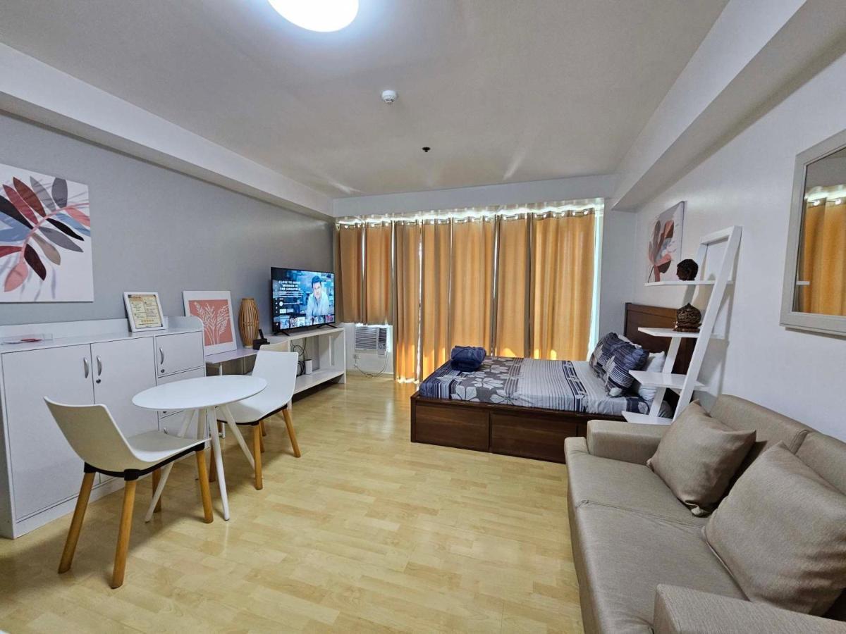 N Place At Soho Central Manila Exterior photo