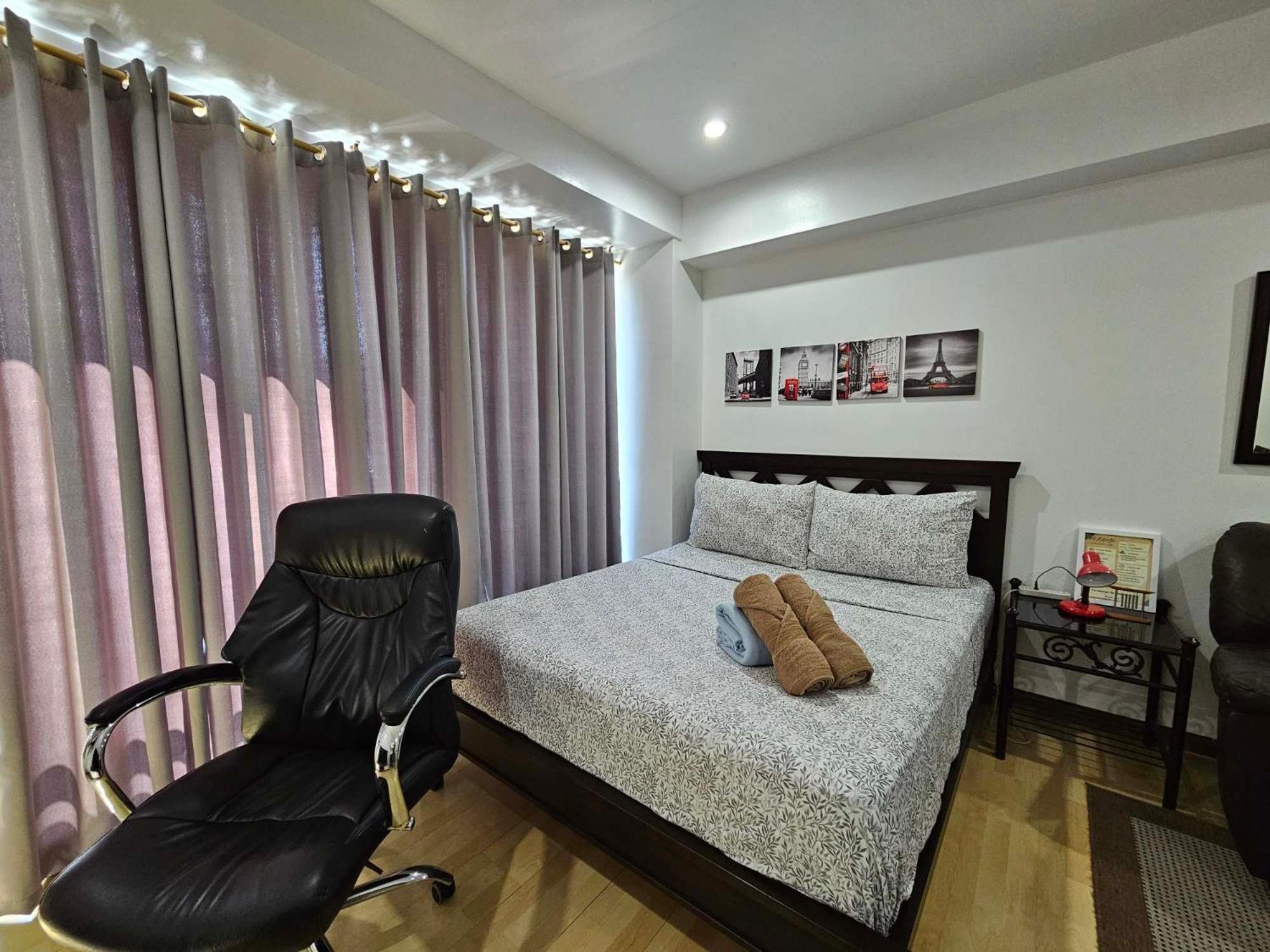 N Place At Soho Central Manila Room photo