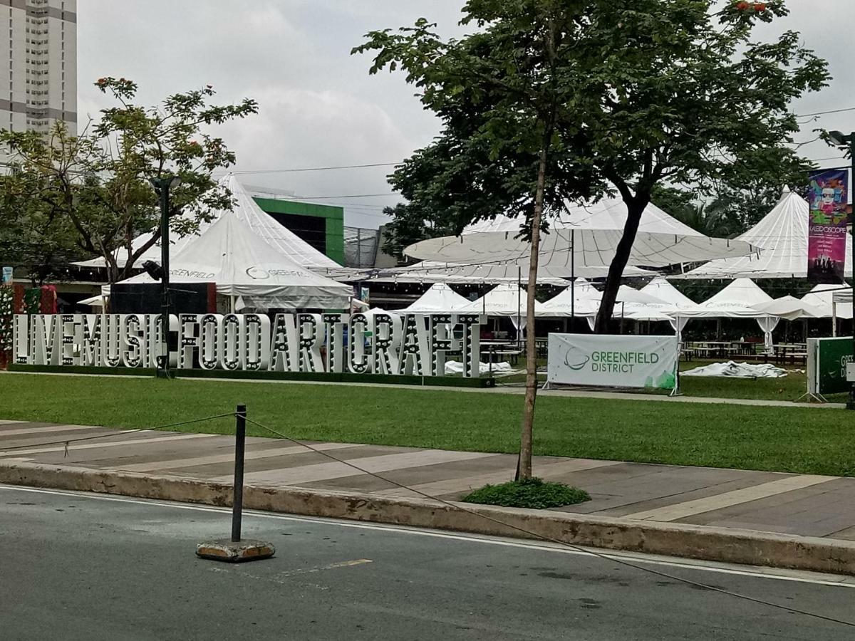 N Place At Soho Central Manila Exterior photo