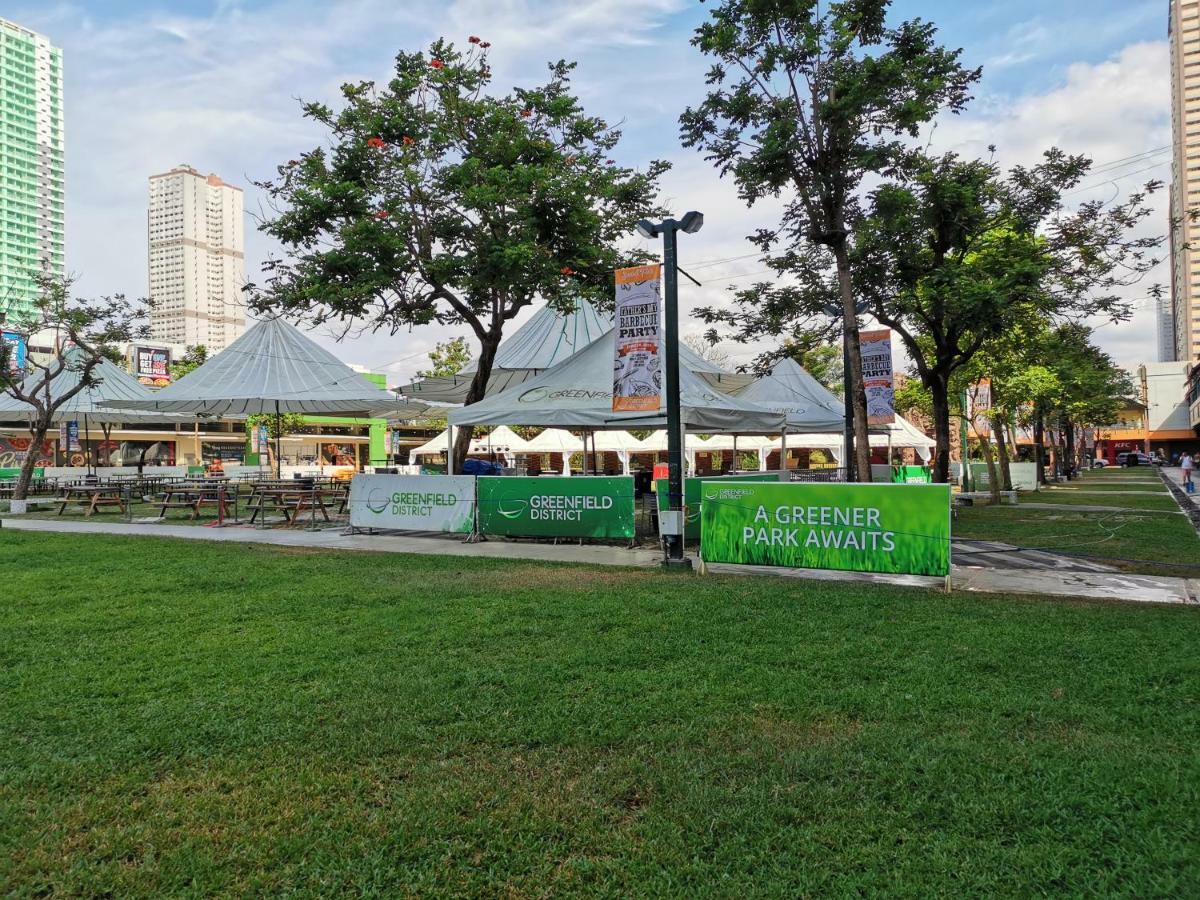N Place At Soho Central Manila Exterior photo